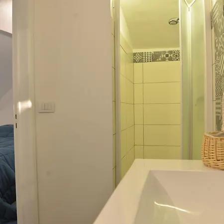 G House Катания